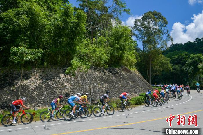 海南环岛公路自行车赛第三赛段：盖特大幅领先
