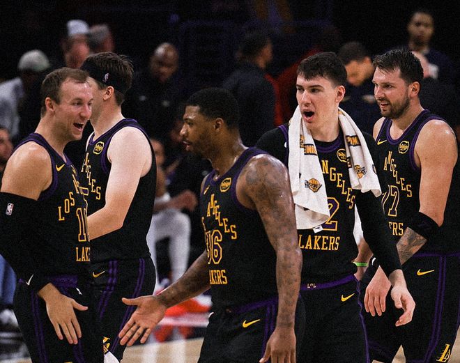 湖人主场大胜森林狼 詹姆斯缺阵仍显阵容深度