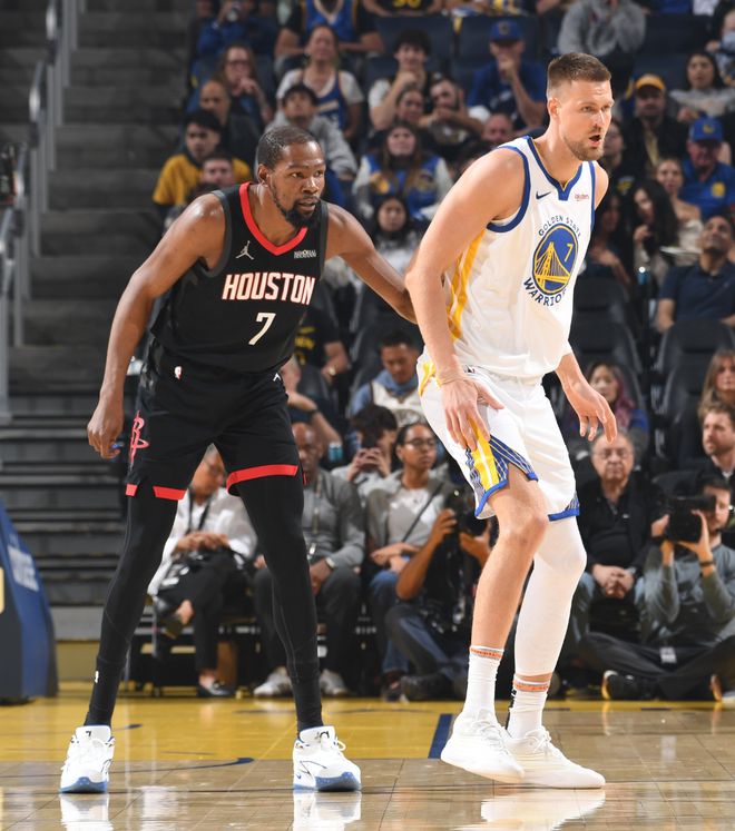 杜兰特37岁仍显神威 带领火箭冲击西部前三